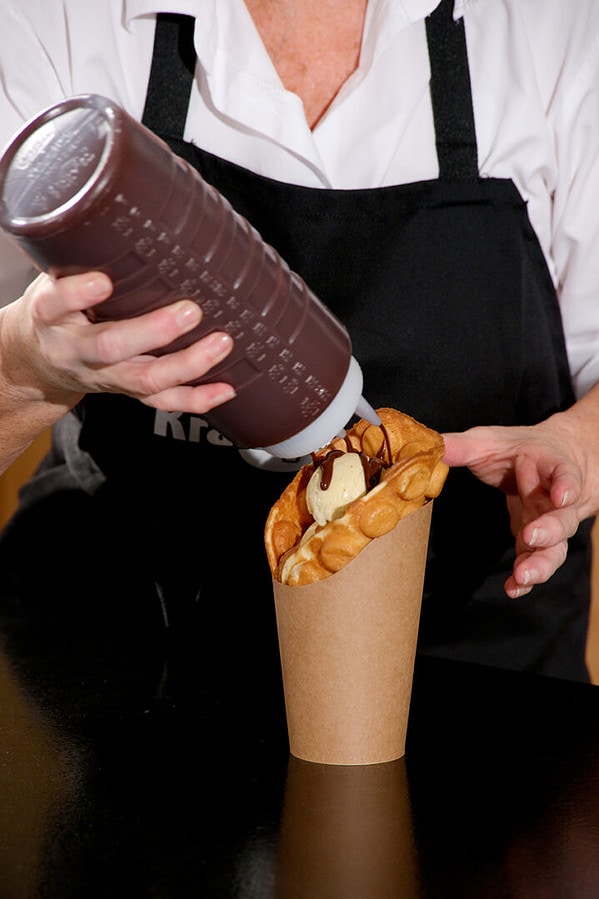 Single chocolate dispenser